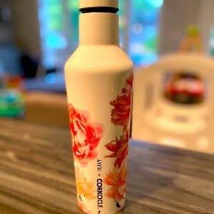 Corkcicle cold/hot water bottle.  *SOLD*